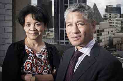 शेष घले बने डलर अर्बपति !