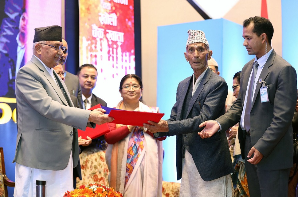 प्रधानमन्त्री ओलीले भने अब देखी बजेटमा बृद्धभत्ता बढ्छ