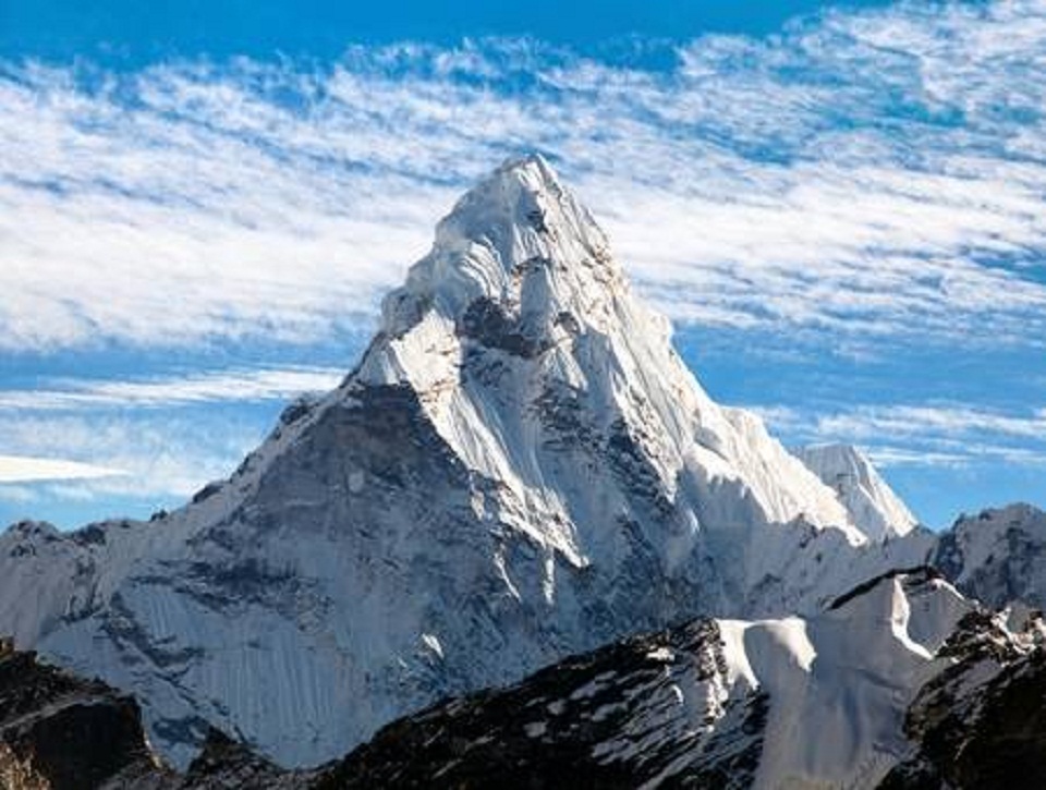 पर्वतारोहण मङ्गलबार देखि बन्द हुने