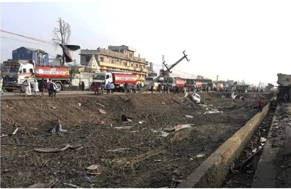 हावाहुरीले विद्युतका दुई हजार पोल ढले