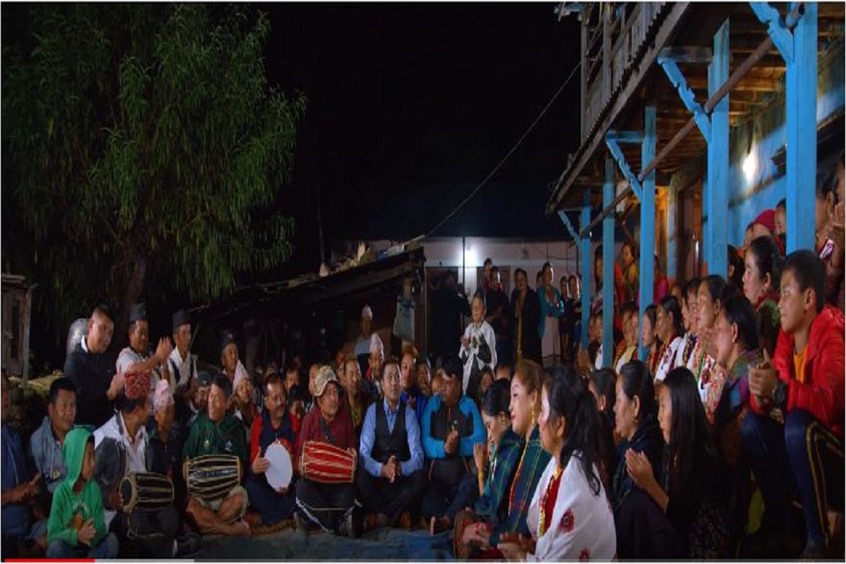 बर्षौं पछी बोल को गीत भिडियो हेर्नुहोस