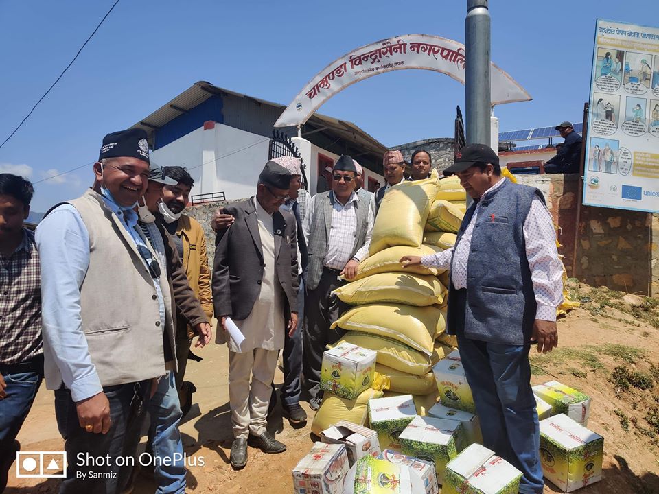 जनचेतना सँगै राहत वितरणमा केन्द्रित राजनैतिक दल