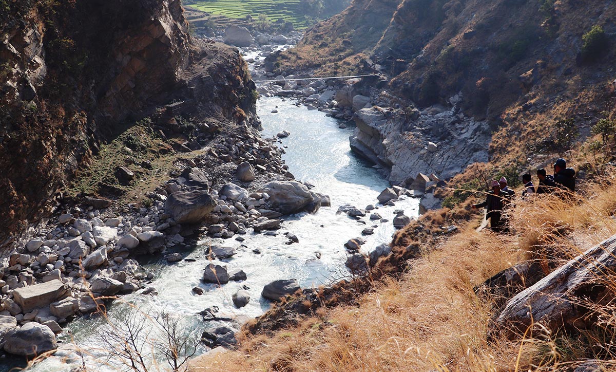 जिप दुर्घटनामा मृत्यु भएका तीन जनाको सनाखत